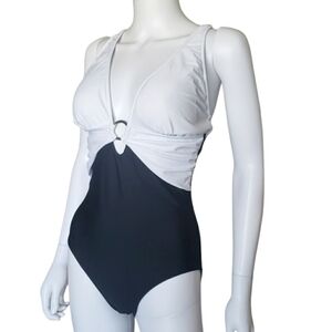 Venus Crisscross One Piece Swimsuit Black and White Size 10.